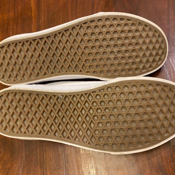 Vans - Picture 3 of 3